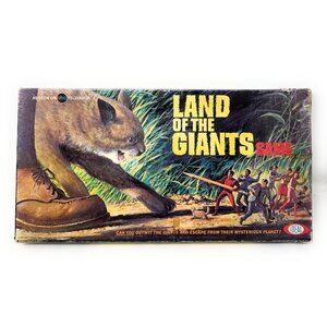 Land of the Giants Board Game by Ideal 1968  Near Complete ABC Television Series
